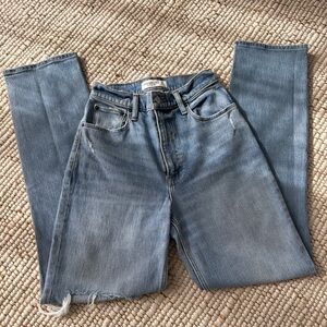 A&F ‘90s straight ultra high rise curve love jeans